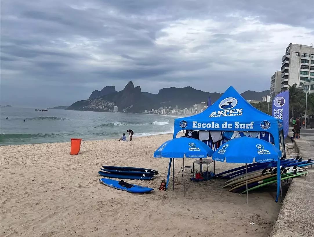 APRENDA A SURFAR COM A ARPEX SURF SCHOOL